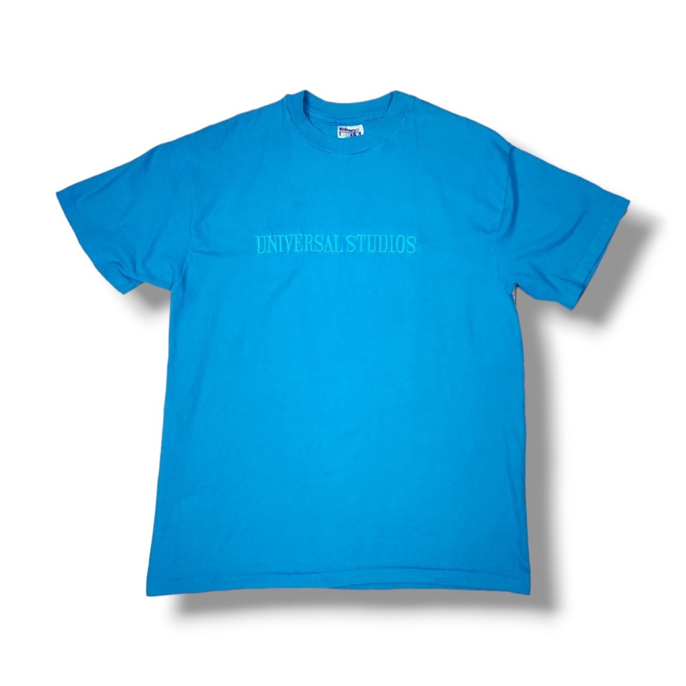 Universal Studios Embroidered‎ Vintage Single Stitch Hanes T-Shirt Size Large
